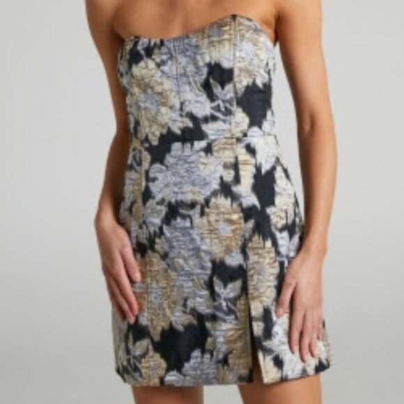 BRAILEY MINI DRESS - STRAPLESS DRESS IN BLACK, SILVER & GOLD JACQUARD - Picture 1 of 1